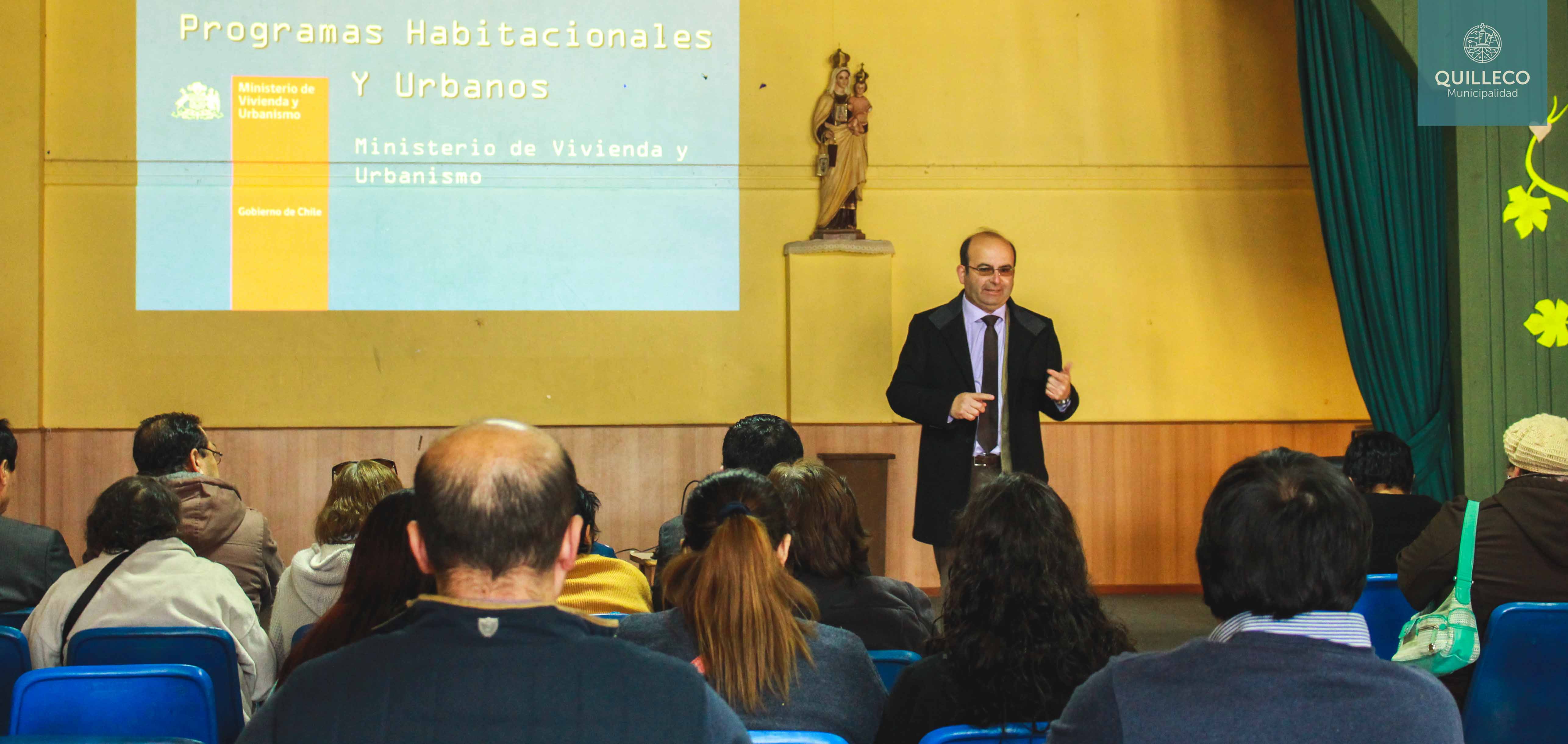 En salón auditorio de Quilleco se realizó charla de difusión sobre la oferta programática del MINVU por parte del SERVIU.